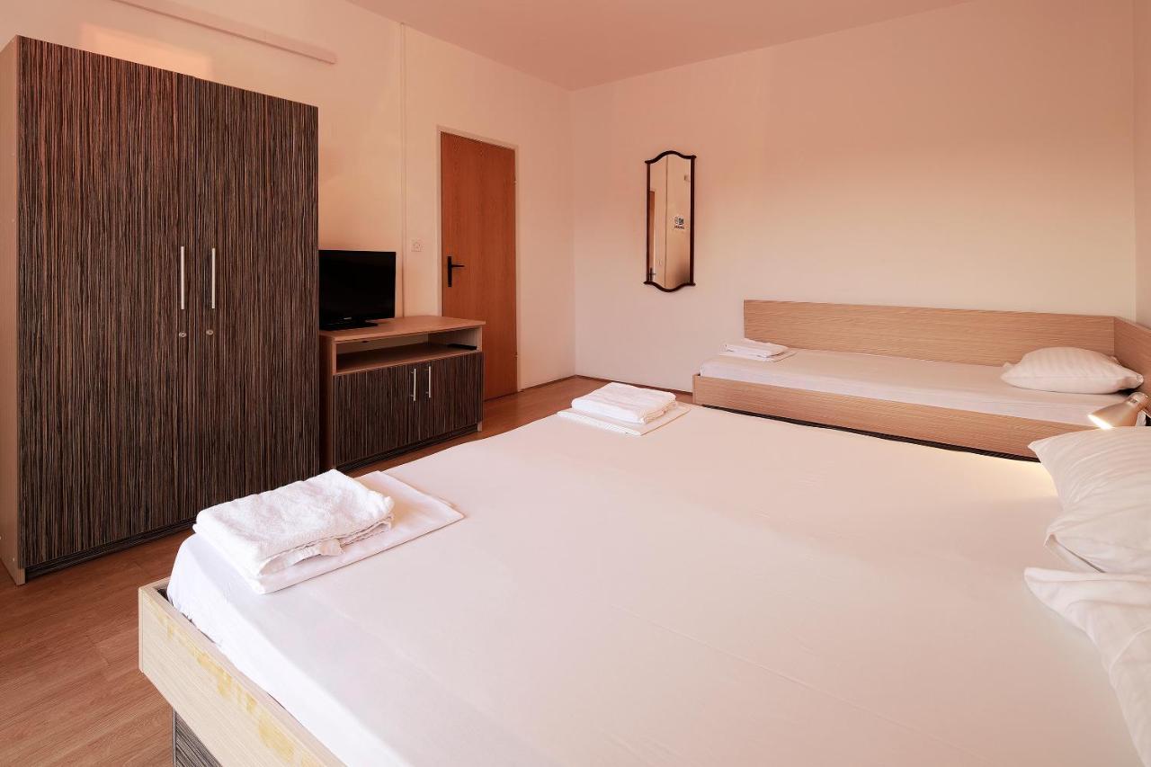 Apartments Katra 诺瓦利娅 外观 照片